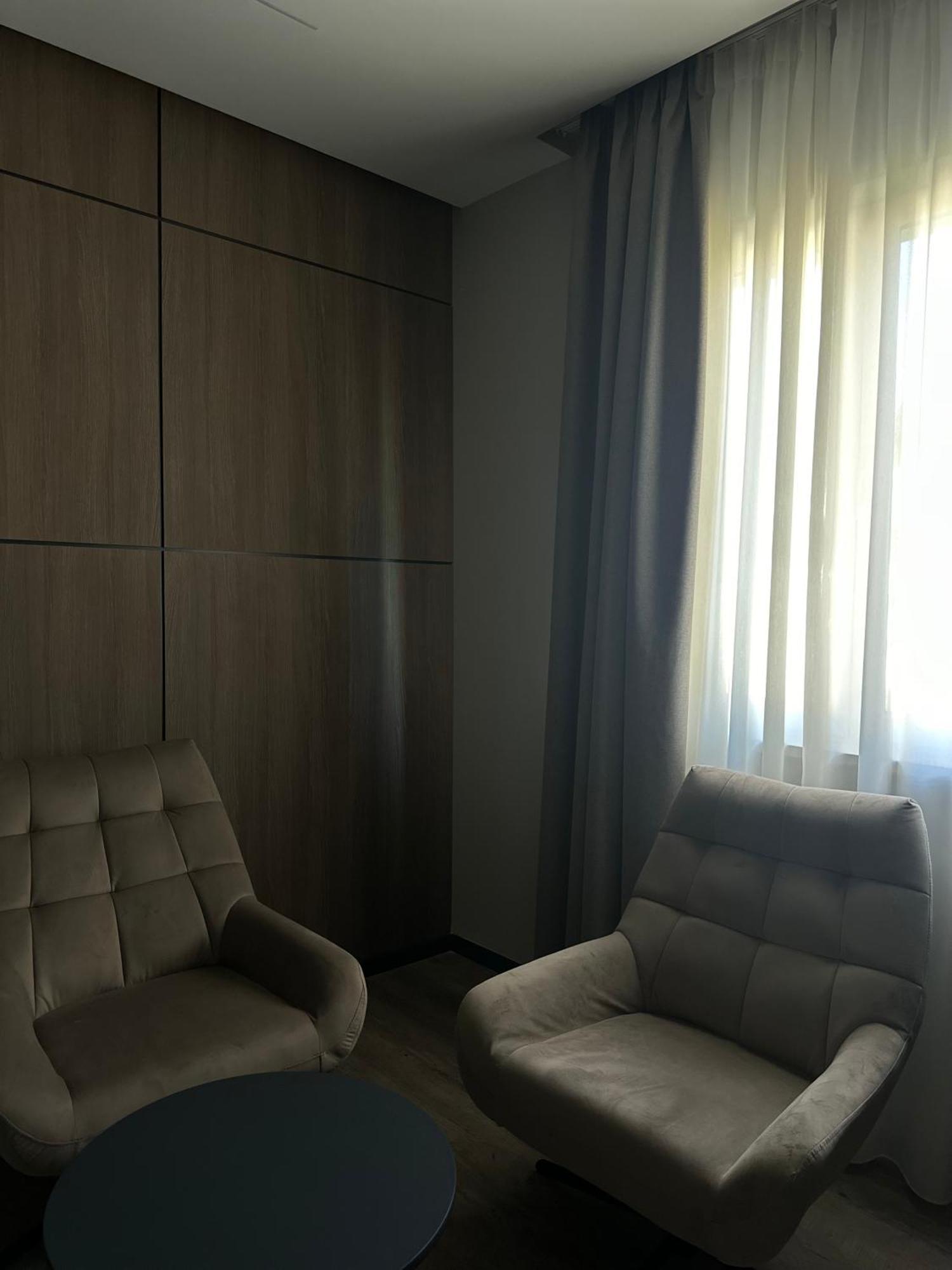Hotel Liss Lezhe Exterior photo